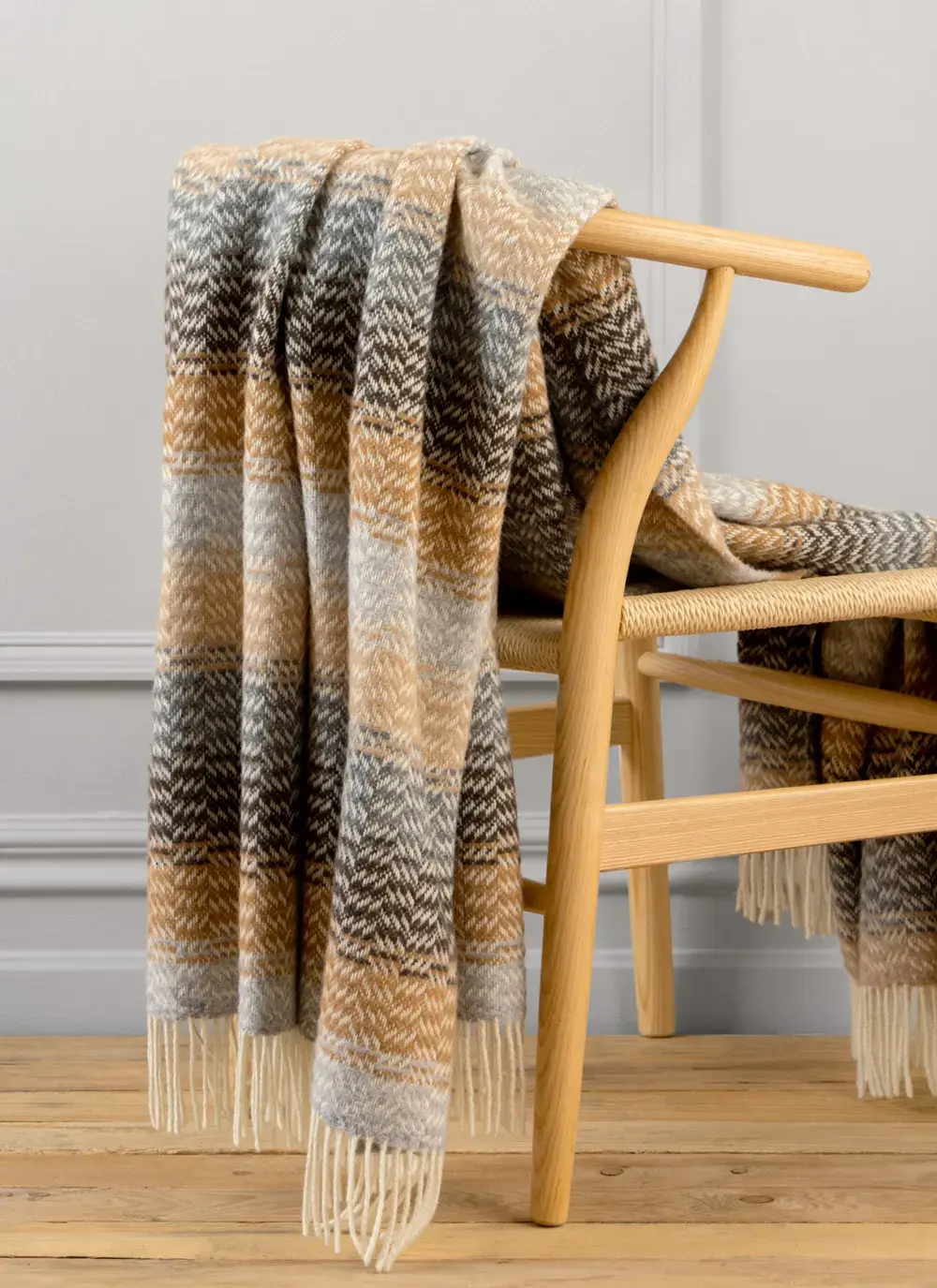Sand and Shells Wool Cashmere Throw